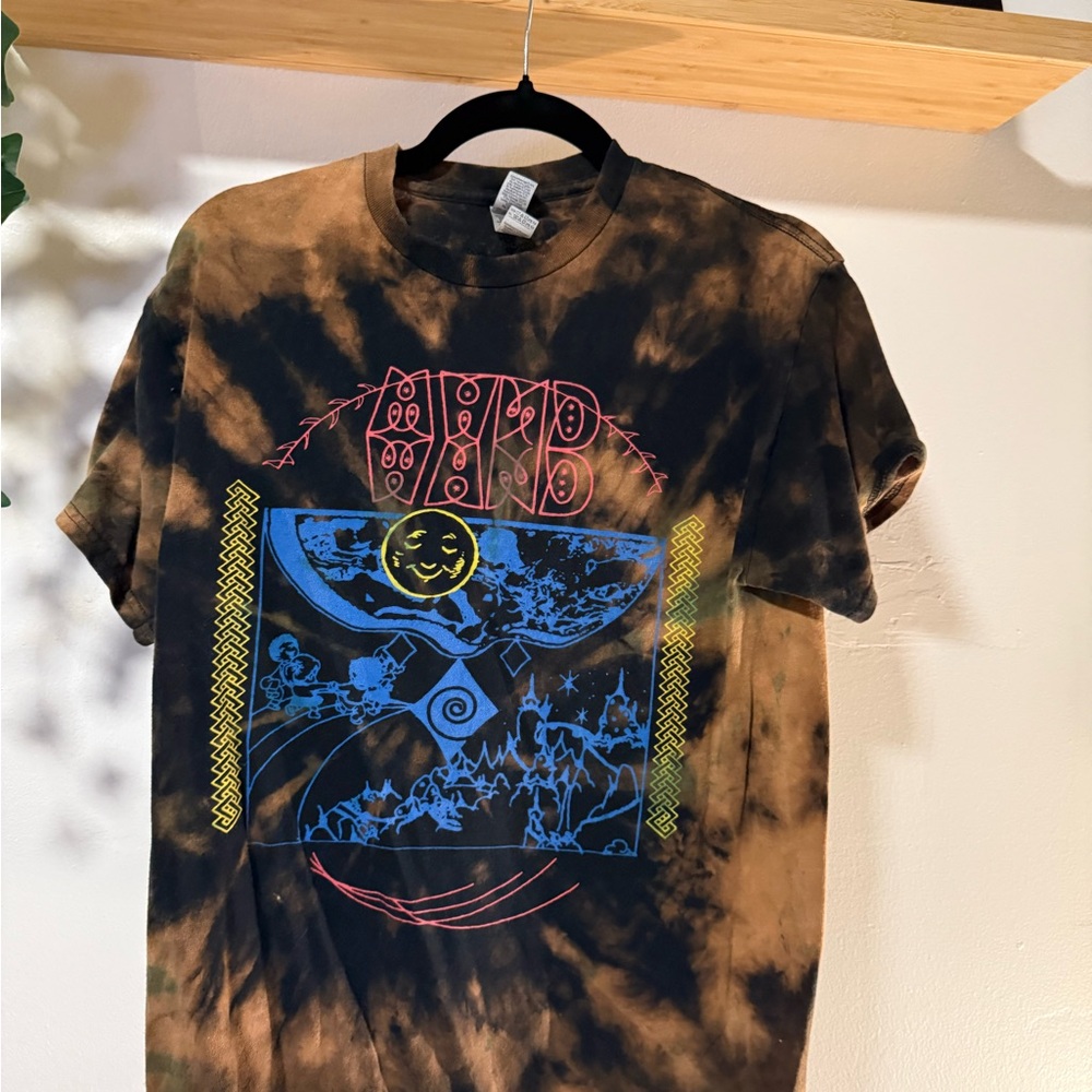 Wand Band Tie-Dye T-Shirt